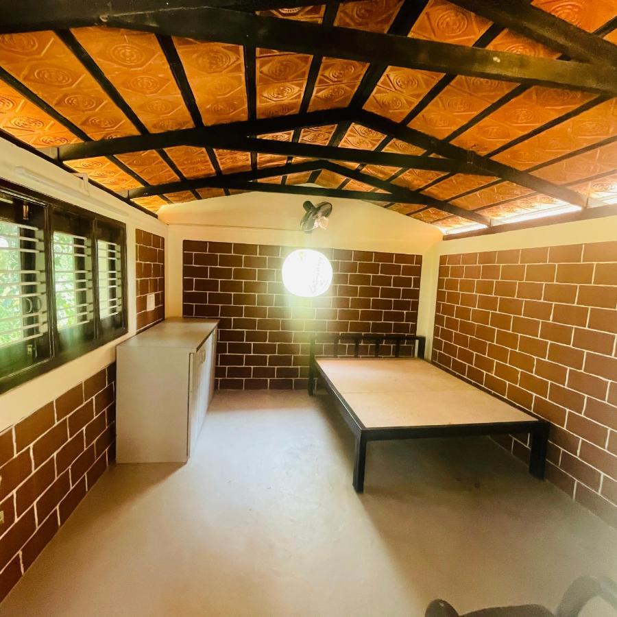 Dharani Home Stay Badami Exterior foto